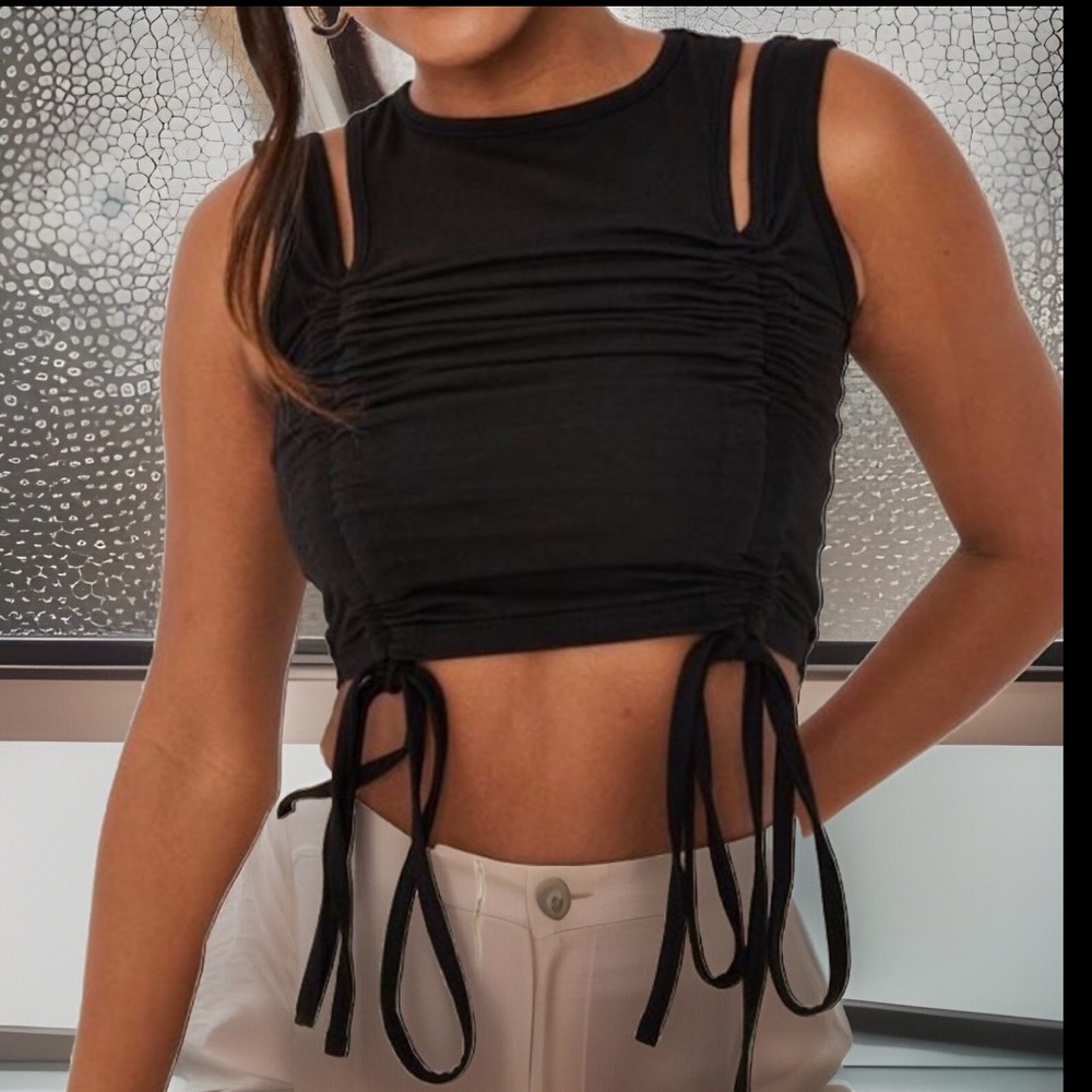 1pc Top Made 2 Look Like 2 Tops Ruched Draw Strings Sides RacerBack Crop TopNWT
